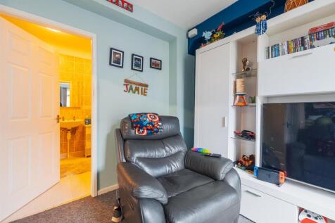 4 Bushell Close-21.jpg