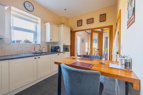3 New Hall Cottages-18.jpg