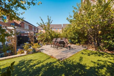 11 Reins Croft-19.jpg