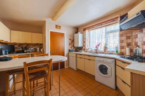 49 Frobisher Rd-5.jpg
