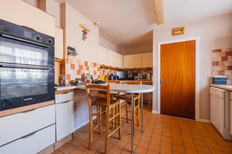 49 Frobisher Rd-7.jpg