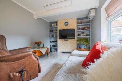 9 Smithy Close-12.jpg