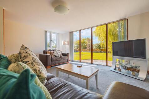 Ennisdown-30.jpg