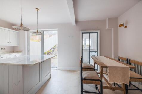 105 Pensby Road-13.jpg