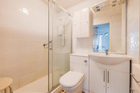 42 Hamilton court-20.jpg