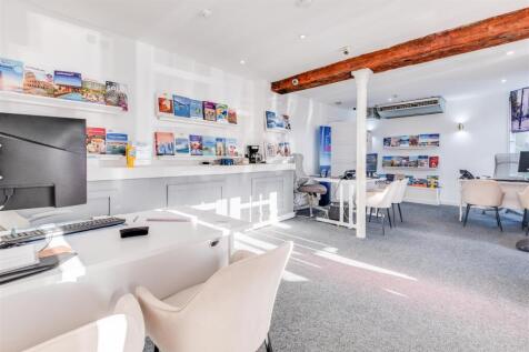 Constables - 35-37 High Street-1.jpg