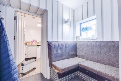 Constables - 35-37 High Street-8.jpg