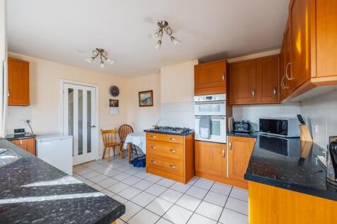 17 Shakespeare Rd-26.jpg