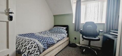 BEDROOM 3