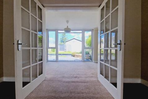 ENTRY TO DINING ROOM