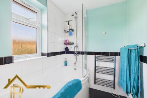 CAM03016G0-PR0046-STILL027