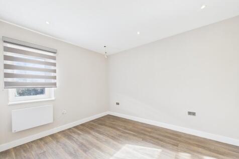 CAM02841G0-PR0035...