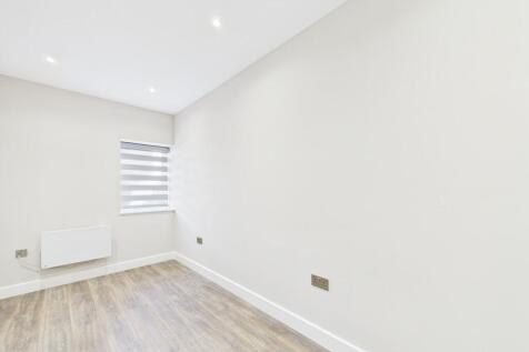 CAM02841G0-PR0044...