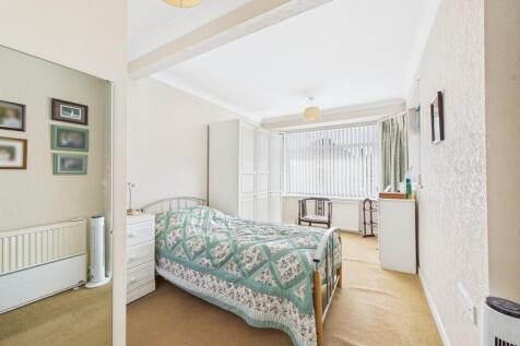 CAM04018G0-PR0238...