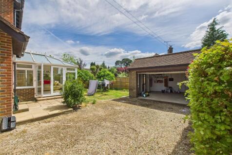 CAM04018G0-PR0234-STILL025