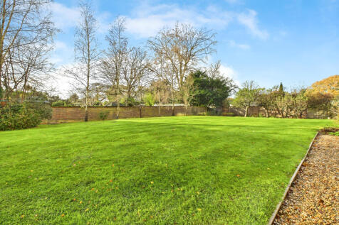 6983059c-CAM04018G0-PR0398-STILL006