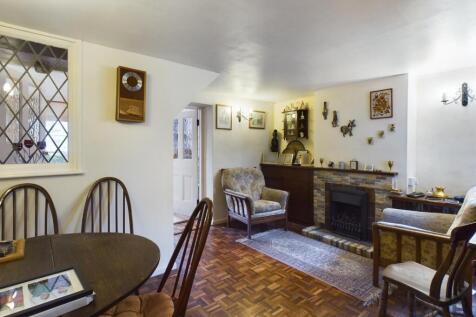 CAM01872G0-PR0264-STILL019.jpg