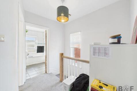 CAM01872G0-PR0303-STILL013.jpg