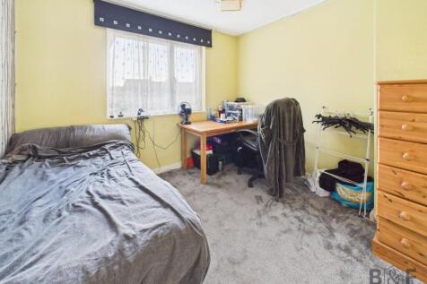 CAM01872G0-PR0316-STILL014.jpg