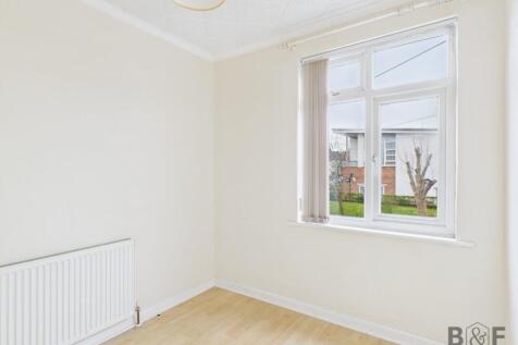 CAM01872G0-PR0322-STILL016.jpg