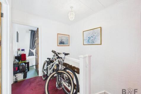 CAM01872G0-PR0335-STILL018.jpg