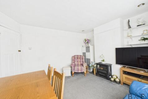 CAM01872G0-PR0351-STILL005.jpg