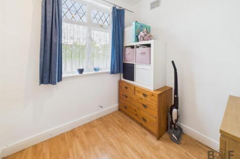 CAM01872G0-PR0351-STILL020.jpg