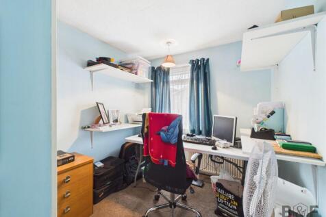 CAM01872G0-PR0355-STILL027.jpg