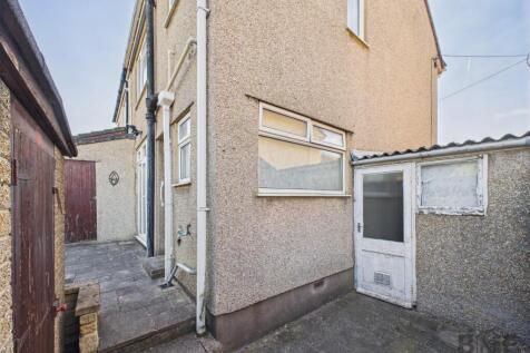CAM01872G0-PR0360-STILL027.jpg