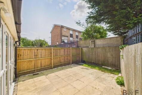 CAM01872G0-PR0375-STILL003.jpg