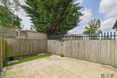 CAM01872G0-PR0375-STILL006.jpg