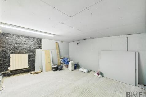 CAM01872G0-PR0364-STILL026.jpg