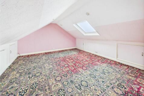 CAM01872G0-PR0376-STILL011.jpg