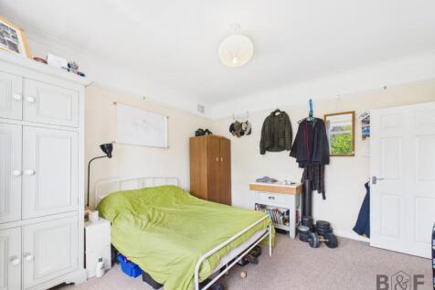 CAM01872G0-PR0378-STILL009.jpg