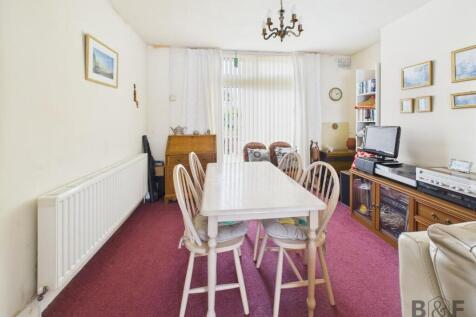 CAM01872G0-PR0402-STILL004.jpg
