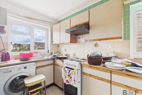 CAM01872G0-PR0425-STILL005.jpg