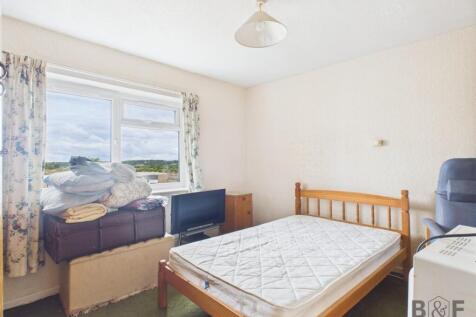 CAM01872G0-PR0425-STILL008.jpg