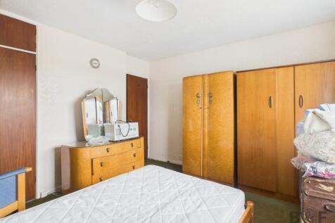 CAM01872G0-PR0425-STILL009.jpg