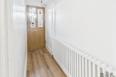 CAM01872G0-PR0430-STILL003.jpg