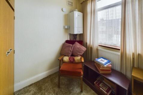 CAM01872G0-PR0169-STILL012.jpg