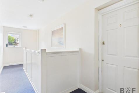 CAM01872G0-PR0436-STILL009.jpg