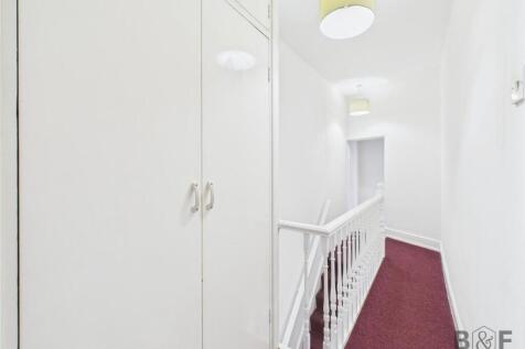 CAM01872G0-PR0448-STILL025.jpg