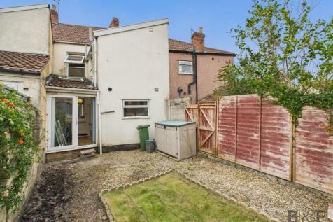 CAM01872G0-PR0448-STILL017.jpg