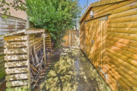 CAM01872G0-PR0461-STILL019.jpg