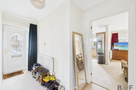CAM01872G0-PR0471-STILL005.jpg