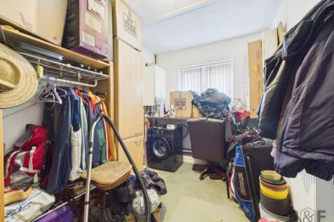 CAM01872G0-PR0471-STILL013.jpg