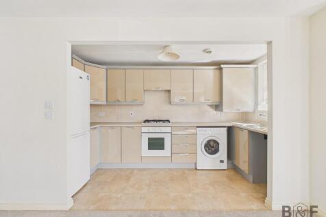 CAM01872G0-PR0486-STILL014.jpg