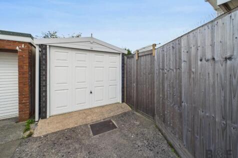 CAM01872G0-PR0490-STILL024.jpg