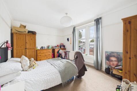 CAM01872G0-PR0502-STILL014 (1).jpg