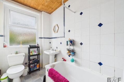 CAM01872G0-PR0502-STILL019 (1).jpg